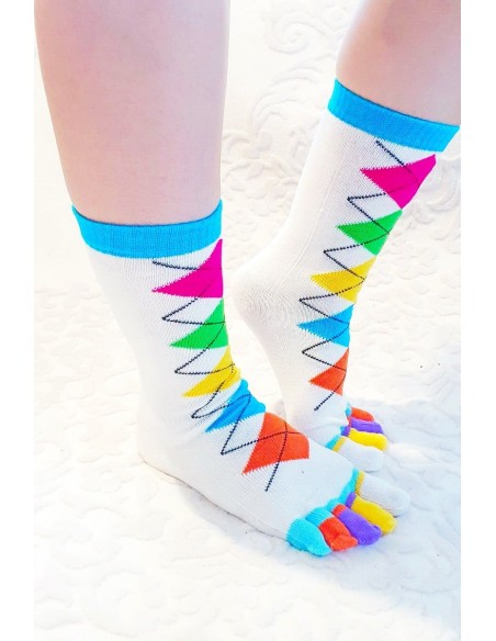 Sosete cu degete in culori vesele