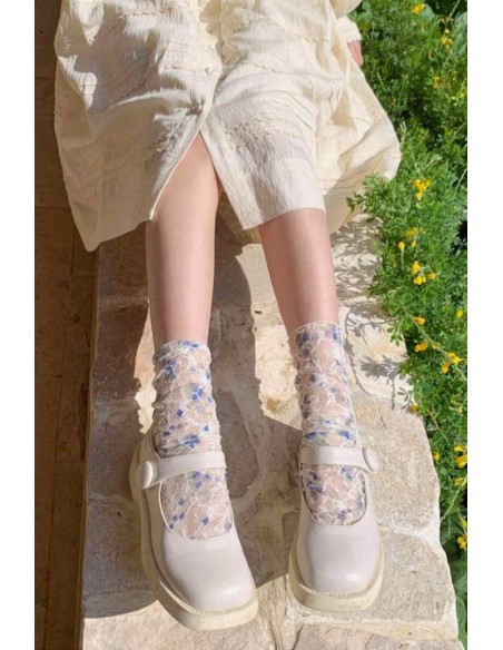 Sosete fine loose din tulle brodat