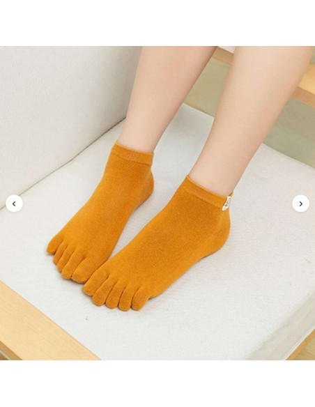 Sosete scurte cu degete